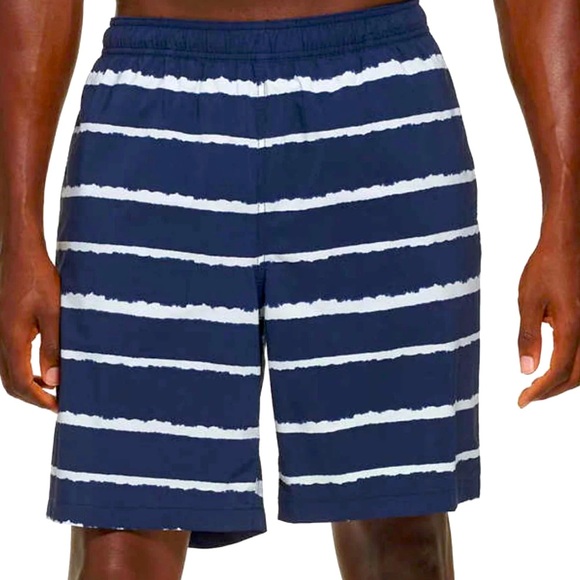 Kirkland Signature Men's Swim Shorts.
Size US XL - Picture 1 of 6